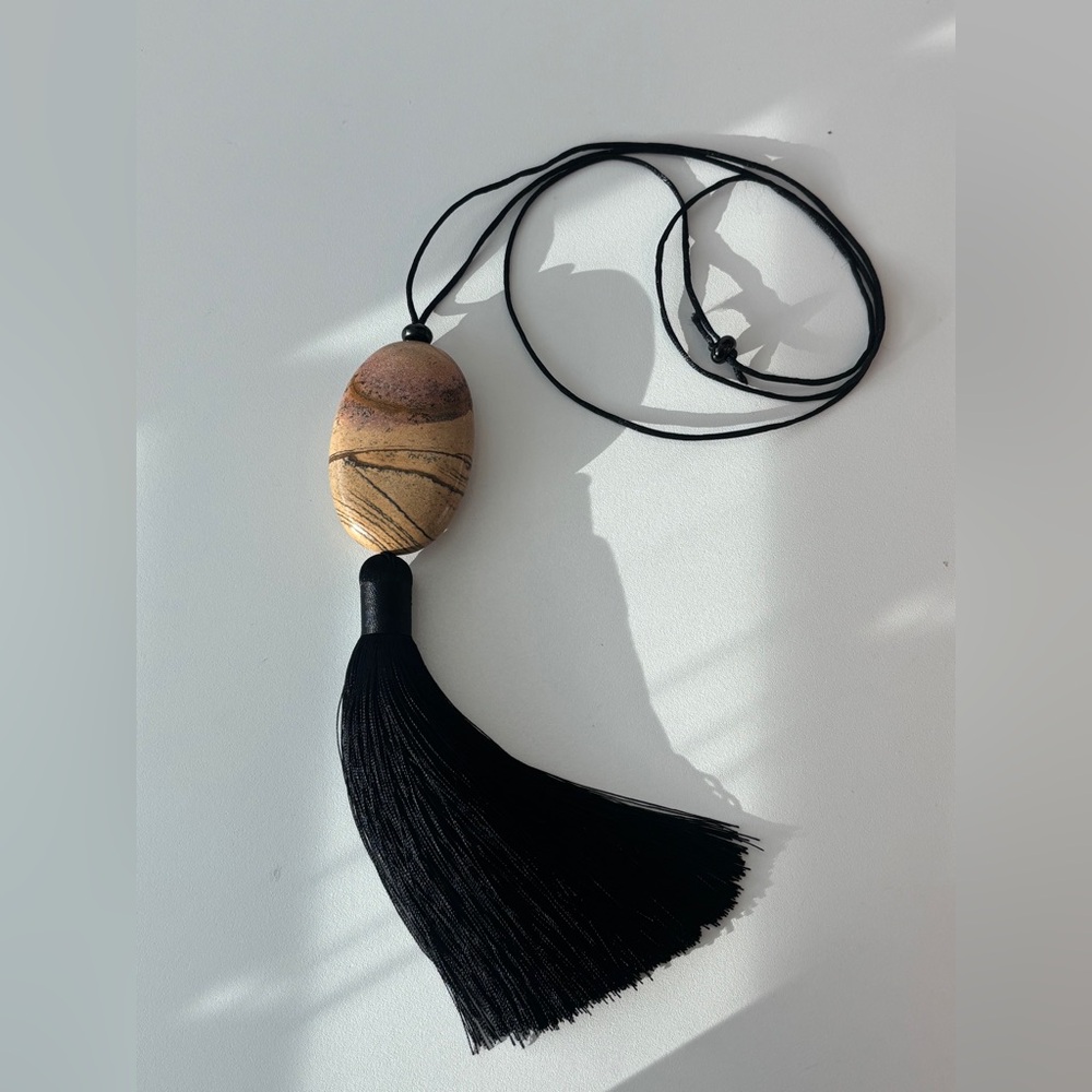 Elegant Large dendrite jasper Bean Design Tassel Necklace
